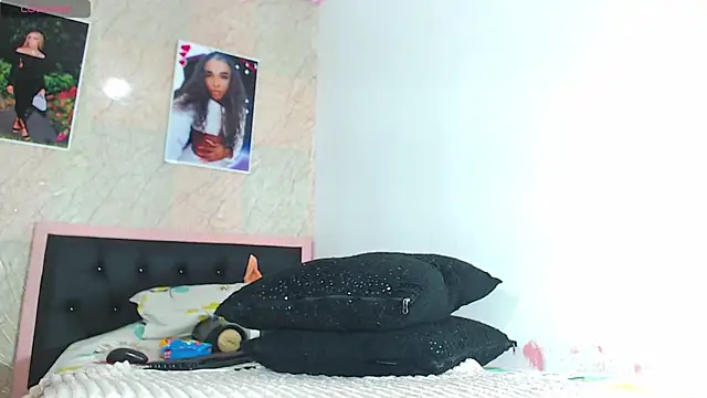 k stormi  online show from 11/09/25, 03:38