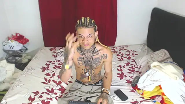 hot man05 online show from 02/19/25, 02:33
