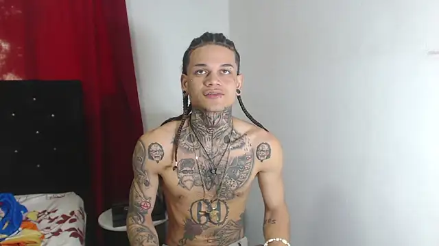 hot man05 online show from 03/02/25, 10:05