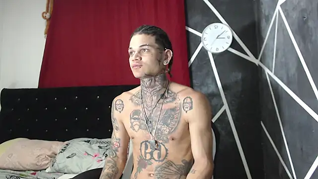 hot man05 online show from 10/06/25, 03:04
