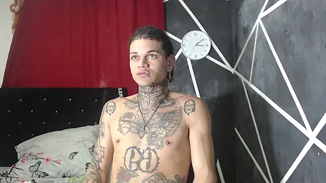 hot man05 online show from 10/12/25, 09:14