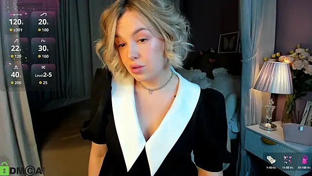 Snapshot of Nikki_Kai chatting on 09/23/25, 12:24 Nikki Kai online show from 09/23/25, 12:24