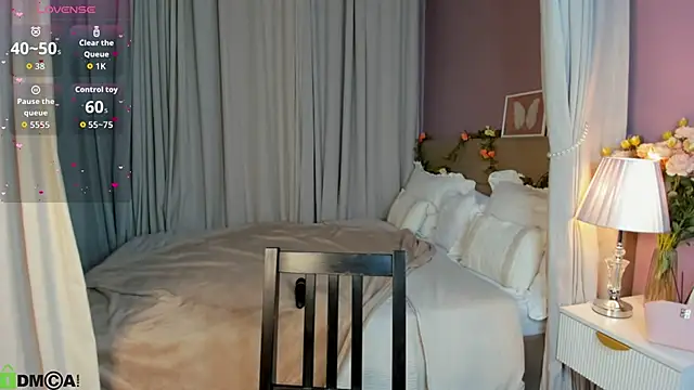 Snapshot of Nikki_Kai chatting on 09/24/25, 12:14 Nikki Kai online show from 09/24/25, 12:14