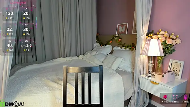 Snapshot of Nikki_Kai chatting on 10/21/25, 12:33 Nikki Kai online show from 10/21/25, 12:33