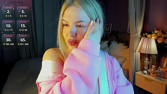 Snapshot of Nikki_Kai chatting on 11/27/25, 01:07 Nikki Kai online show from 11/27/25, 01:07