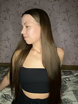 Arielle Swan online show from 10/28/25, 03:47