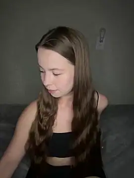 Snapshot of Arielle_Swan chatting on 05/18/26, 05:52 Arielle Swan online show from 05/18/26, 05:52