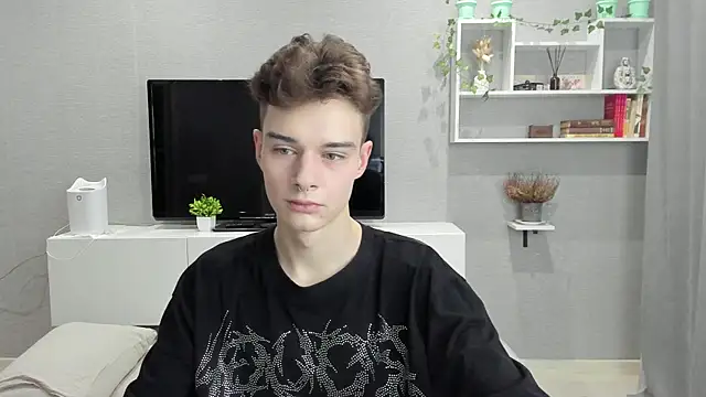 Snapshot of avegothy- chatting on 01/31/25, 11:46 avegothy- online show from 01/31/25, 11:46