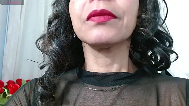 Snapshot of Lunasquirt1985 chatting on 04/22/26, 10:39 Lunasquirt1985 online show from 04/22/26, 10:39