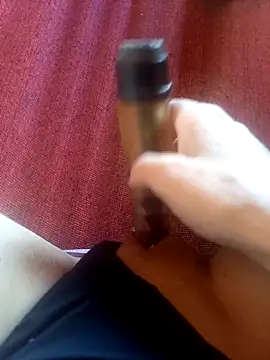 baixinhainsaciavel23 online show from 04/15/26, 12:56