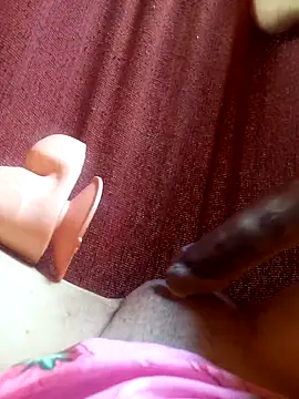 baixinhainsaciavel23 online show from 04/18/26, 03:38