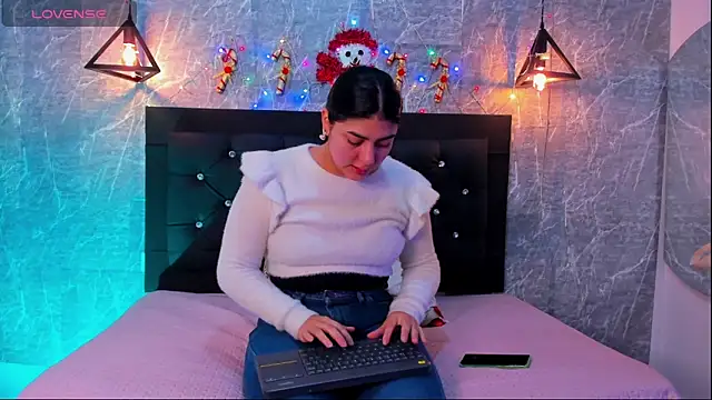 emberhodson online show from 12/18/25, 11:16