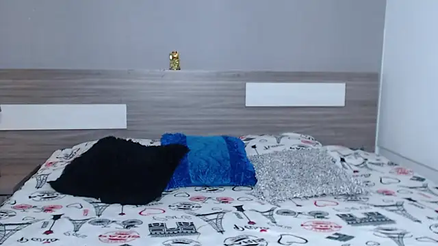 Liiamthompson online show from 10/10/25, 11:31