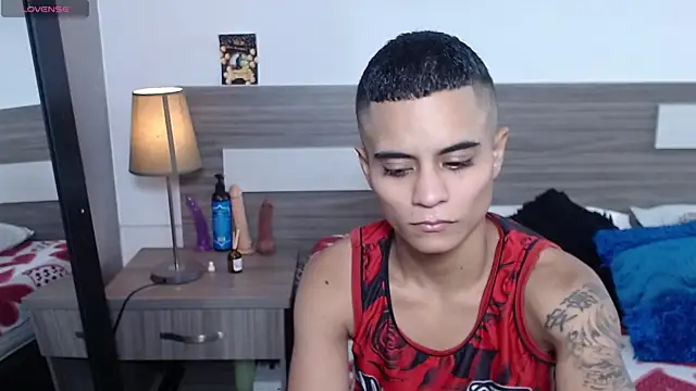 Liiamthompson online show from 11/20/25, 07:13