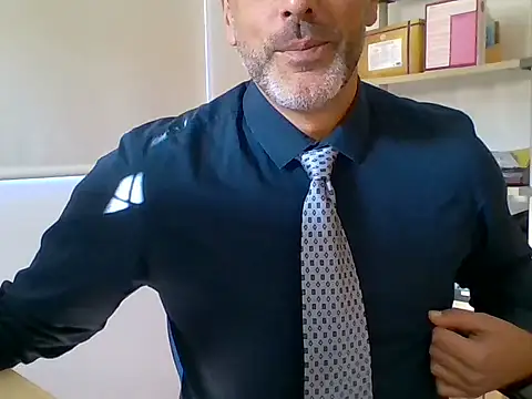 66MA69 online show from 09/25/25, 08:40