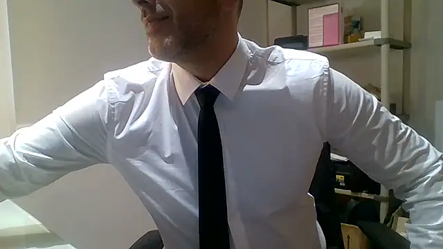 66MA69 online show from 02/15/26, 08:46