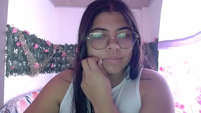 viccky vick online show from 12/15/25, 04:44