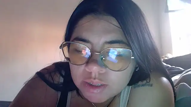 viccky vick online show from 04/12/26, 10:04