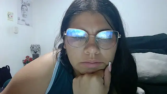 viccky vick online show from 06/15/26, 01:52