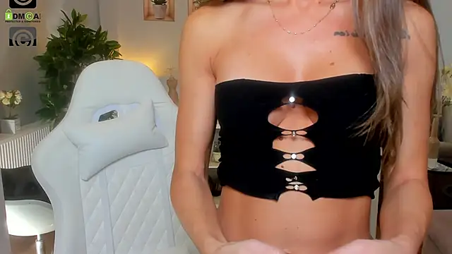 Anya-Ray online show from 11/06/25, 02:07