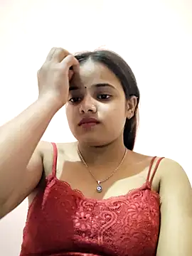 Snapshot of RAYI_123 chatting on 02/22/25, 07:58 RAYI 123 online show from 02/22/25, 07:58