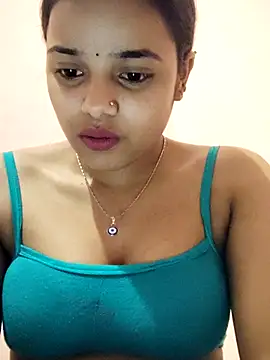 Snapshot of RAYI_123 chatting on 02/25/25, 05:25 RAYI 123 online show from 02/25/25, 05:25