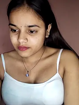 Snapshot of RAYI_123 chatting on 03/02/25, 05:04 RAYI 123 online show from 03/02/25, 05:04