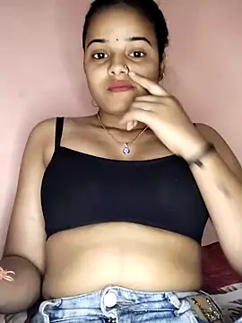 Snapshot of RAYI_123 chatting on 03/21/25, 08:39 RAYI 123 online show from 03/21/25, 08:39