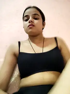 Snapshot of RAYI_123 chatting on 10/04/25, 05:11 RAYI 123 online show from 10/04/25, 05:11