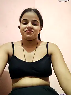 Snapshot of RAYI_123 chatting on 10/07/25, 06:21 RAYI 123 online show from 10/07/25, 06:21