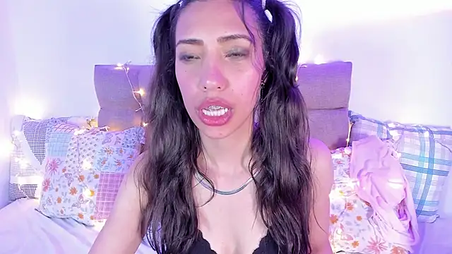 Miss veronicaa2 online show from 02/17/25, 07:10