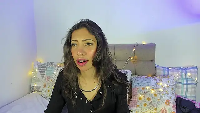 Miss veronicaa2 online show from 02/18/25, 12:17