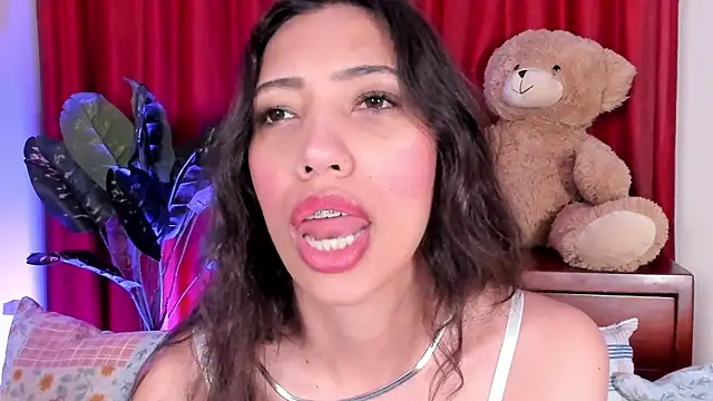 Miss veronicaa2 online show from 10/07/25, 01:19