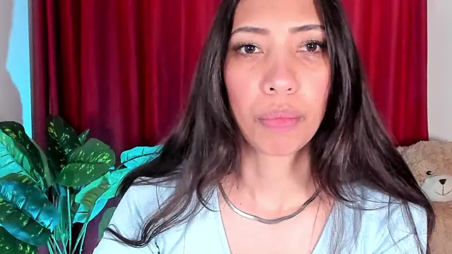 Miss veronicaa2 online show from 10/15/25, 01:00