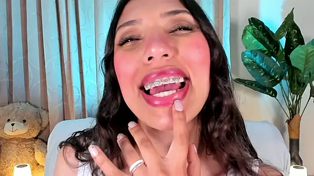 Miss veronicaa2 online show from 02/23/26, 01:30