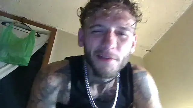 cruz815 online show from 09/16/25, 02:23