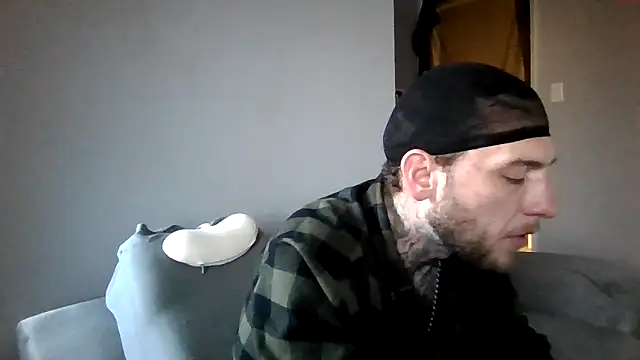 cruz815 online show from 12/16/25, 08:58