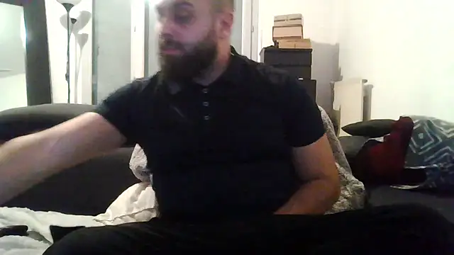 Snapshot of Zer_oki chatting on 11/23/25, 07:46 Zer oki online show from 11/23/25, 07:46