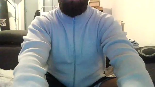 Snapshot of Zer_oki chatting on 11/30/25, 04:00 Zer oki online show from 11/30/25, 04:00