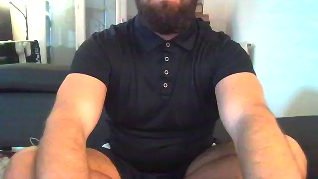 Snapshot of Zer_oki chatting on 12/21/25, 12:45 Zer oki online show from 12/21/25, 12:45