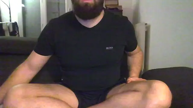 Snapshot of Zer_oki chatting on 12/22/25, 04:04 Zer oki online show from 12/22/25, 04:04