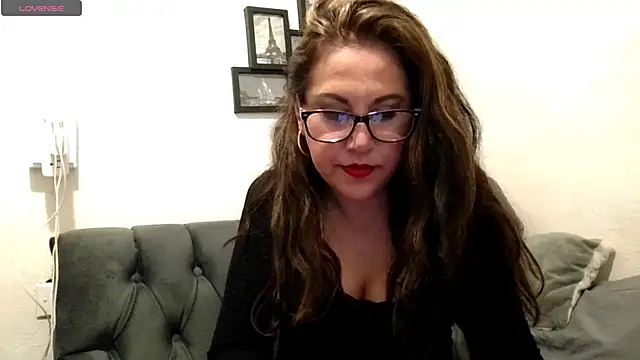 MirandaLatinaLovely online show from 02/11/26, 05:01