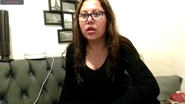 MirandaLatinaLovely online show from 05/23/26, 05:06