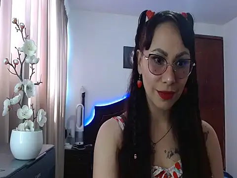 AloLovely  online show from 03/25/26, 08:26