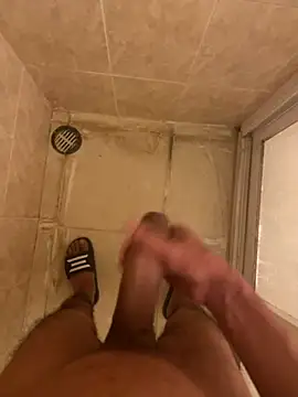 Snapshot of toni1405 chatting on 01/31/25, 02:26 toni1405 online show from 01/31/25, 02:26