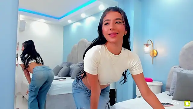 eva roseee online show from 03/01/26, 07:38