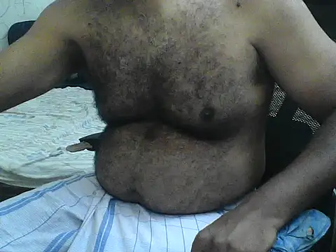 Snapshot of awesomeroc123 chatting on 07/11/26, 05:21 awesomeroc123 online show from 07/11/26, 05:21