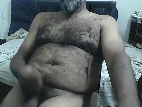 Snapshot of awesomeroc123 chatting on 07/17/26, 06:02 awesomeroc123 online show from 07/17/26, 06:02