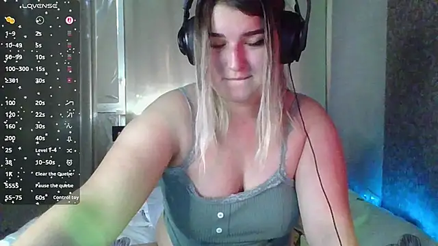 Jenny Smit online show from 11/17/25, 04:07