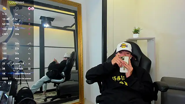 marcuscollins1  online show from 11/13/25, 03:33